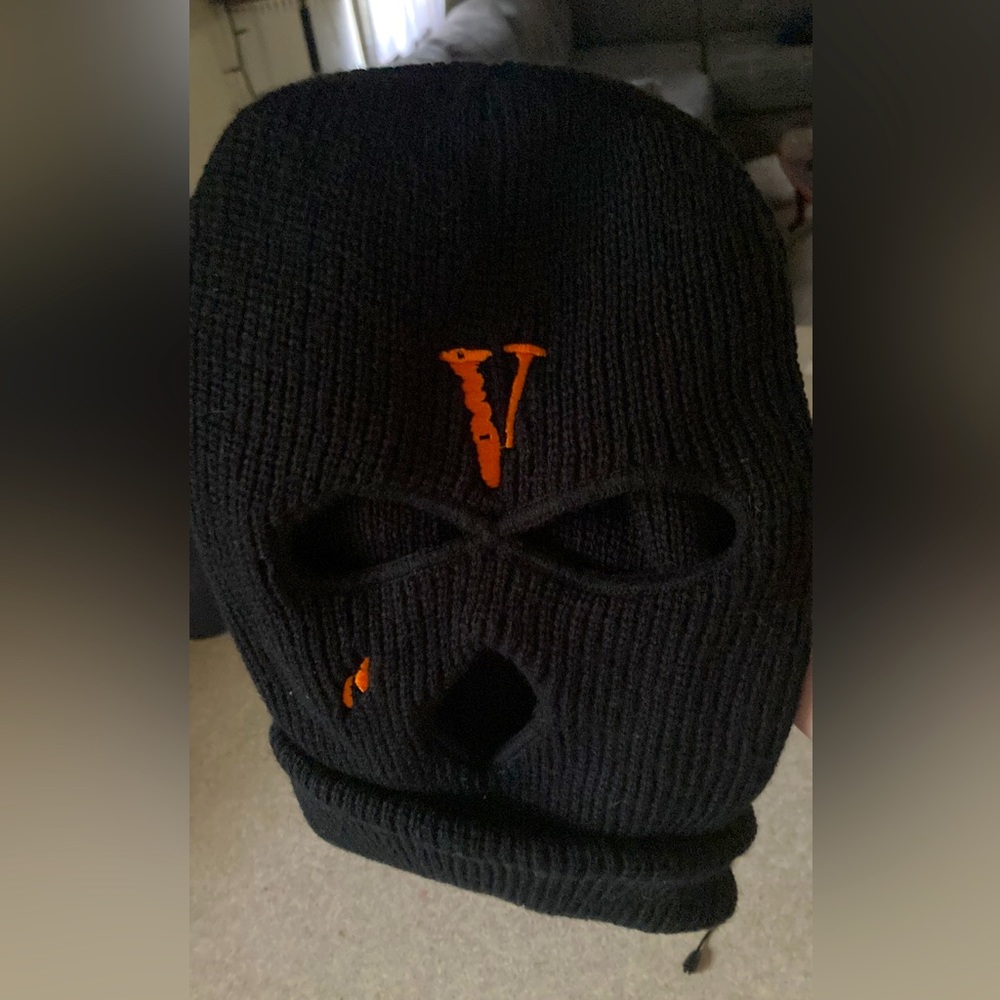 VLONE 100% AUTHENTIC Designer Ski-Mask ONE SIZE FITS ALL!